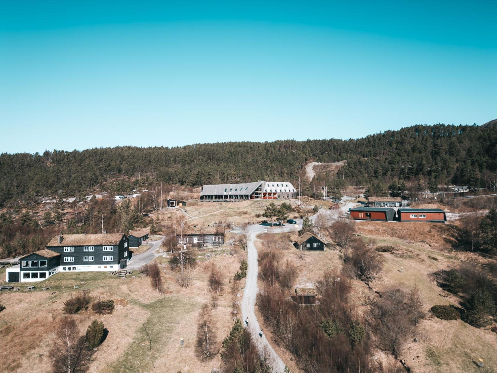 Hotel Hikers Camp, Part Of Preikestolen Basecamp Jørpeland Esterno foto